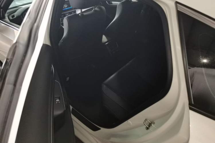 Used Honda Inspire 2022 260TURBO Elegant Edition Left Rear Seat