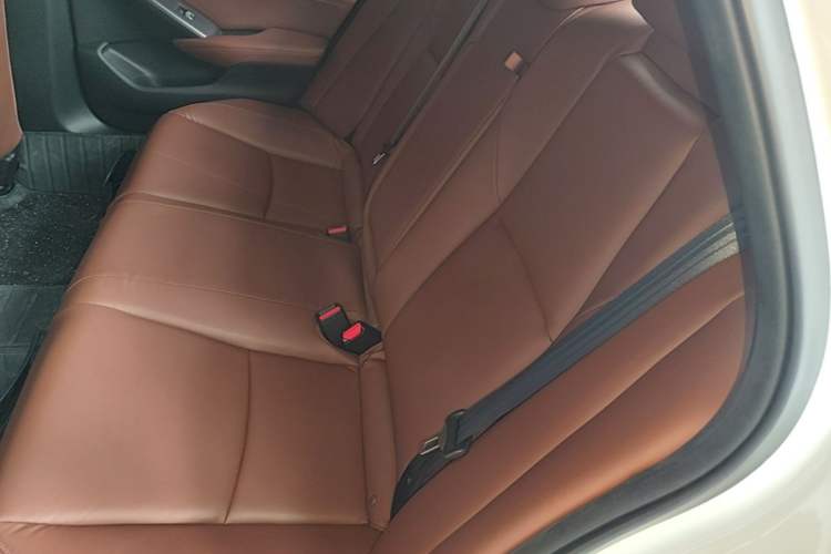 Used Honda Inspire 2022 Rui Hybrid 2.0L Jingzhi Edition Left Rear Seat