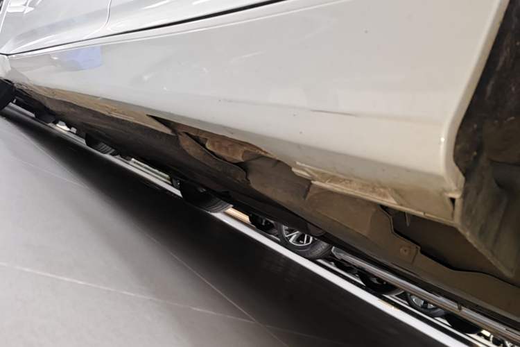 Used Honda Inspire 2022 260TURBO Elegant Edition Left Side Sill