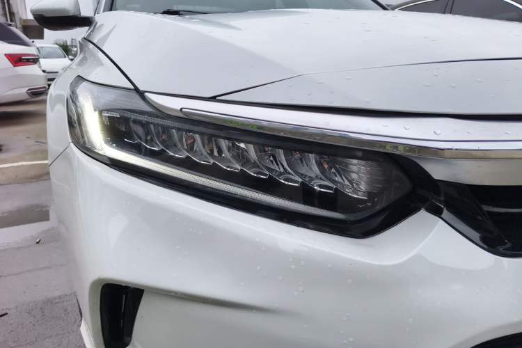 Used Honda Inspire 2022 260TURBO Elegant Edition Right Front Headlight