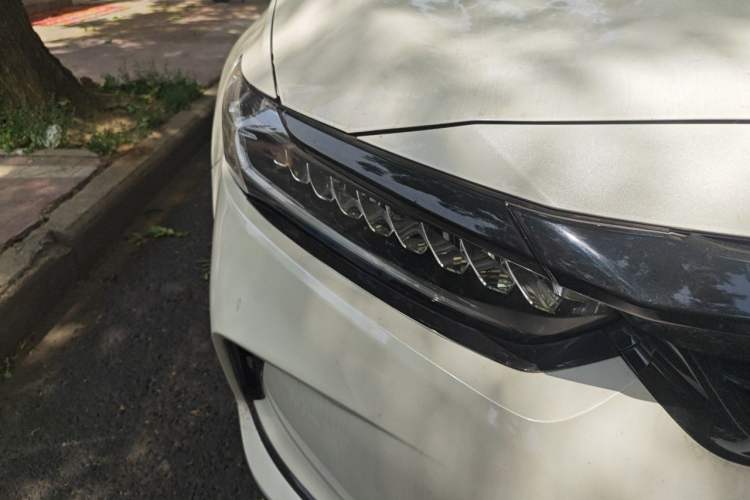Used Honda Inspire 2022 260TURBO Elegant Edition Right Front Headlight