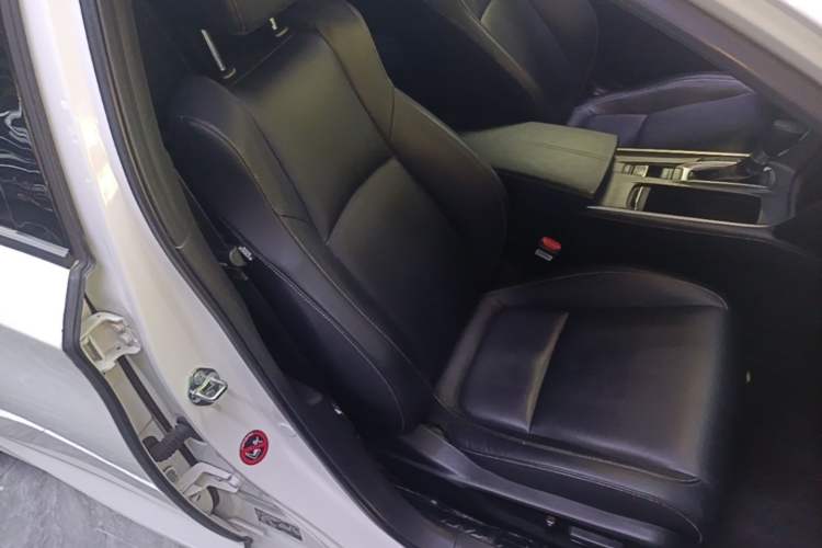 Used Honda Inspire 2022 260TURBO Elegant Edition Right Front Seat