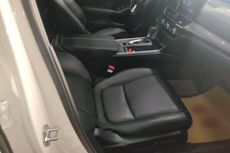 Used Honda Inspire 2022 260TURBO Elegant Edition Right Front Seat