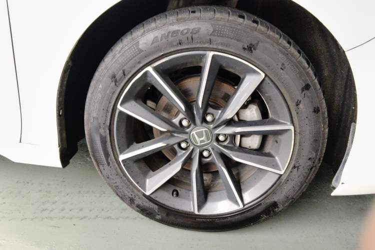 Used Honda Inspire 2022 260TURBO Elegant Edition Right Front Wheel Hub