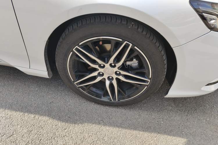 Used Honda Inspire 2022 Xing·Hybrid 2.0L Pure Edition Right Front Wheel Hub