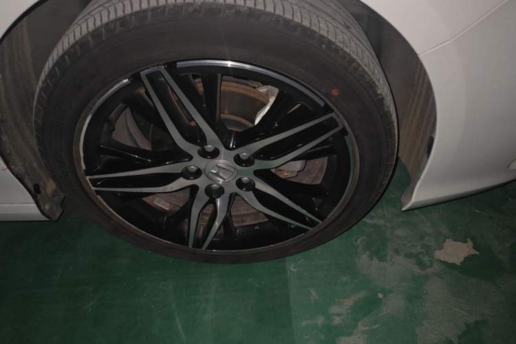 Used Honda Inspire 2022 260TURBO Jingyue Version Right Front Wheel Hub