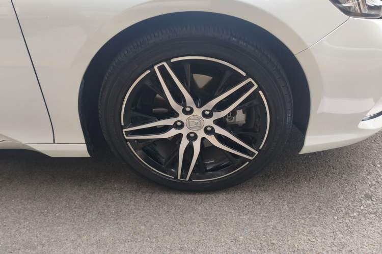 Used Honda Inspire 2022 Xing·Hybrid 2.0L Pure Edition Right Front Wheel Hub