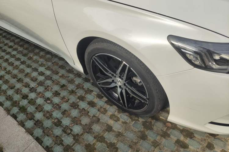 Used Honda Inspire 2022 Xing·Hybrid 2.0L Pure Edition Right Front Wheel Hub