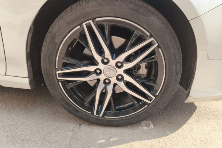 Used Honda Inspire 2022 Xing·Hybrid 2.0L Pure Edition Right Front Wheel Hub