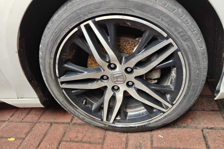 Used Honda Inspire 2022 260TURBO Elite Edition Right Front Wheel Hub