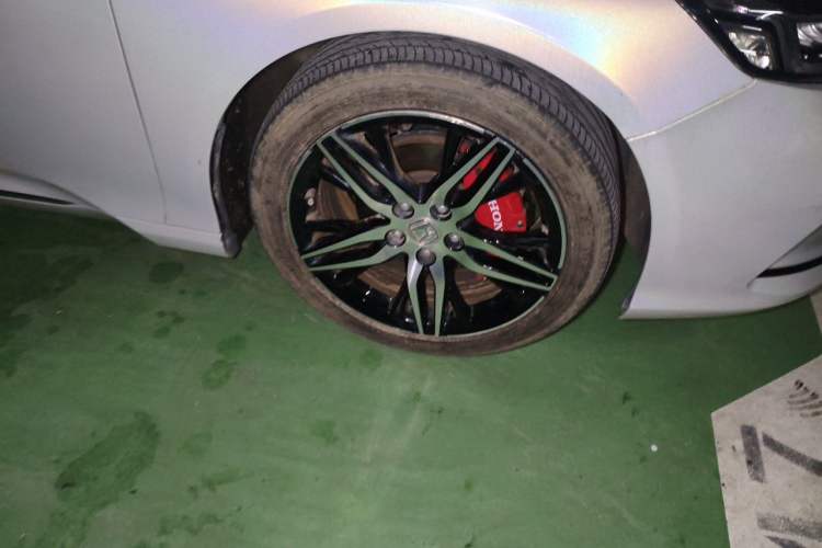 Used Honda Inspire 2022 260TURBO Elite Edition Right Front Wheel Hub