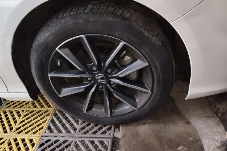 Used Honda Inspire 2022 260TURBO Elegant Edition Right Front Wheel Hub