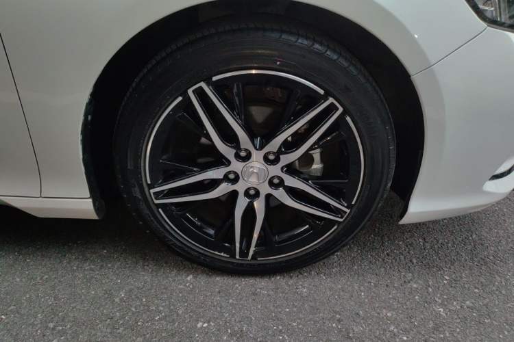 Used Honda Inspire 2022 260TURBO Jingyue Version Right Front Wheel Hub