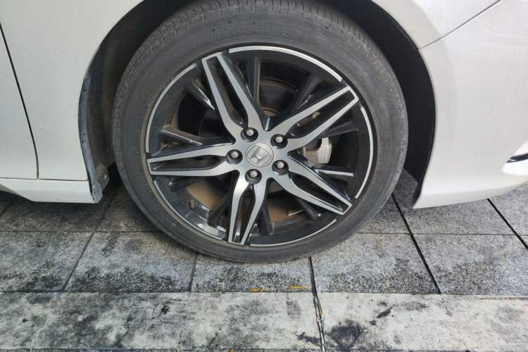 Used Honda Inspire 2022 260TURBO Jingyue Version Right Front Wheel Hub