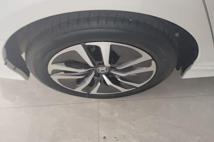 Used Honda Inspire 2022 Lingpai Hybrid 2.0L Pure Elegant Edition Right Rear Wheel Hub