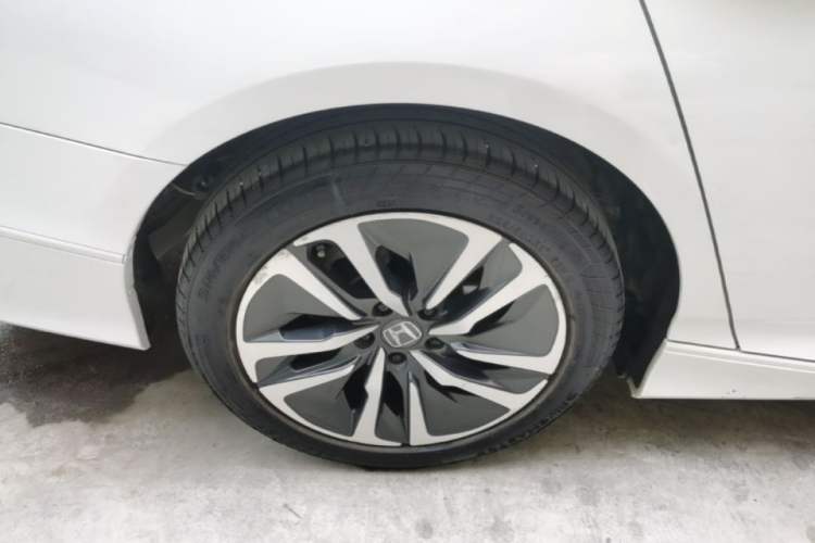 Used Honda Inspire 2022 Lingpai Hybrid 2.0L Pure Elegant Edition Right Rear Wheel Hub