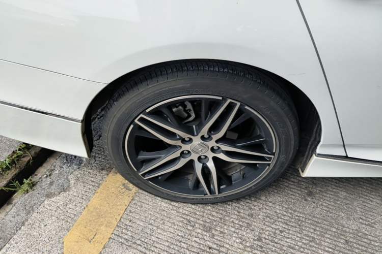 Used Honda Inspire 2022 260TURBO Elite Edition Right Rear Wheel Hub