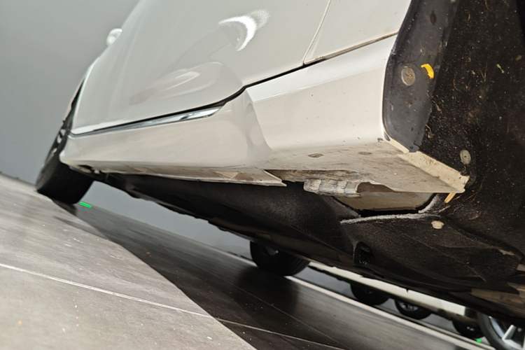 Used Honda Inspire 2022 260TURBO Jingyue Version Right Side Sill