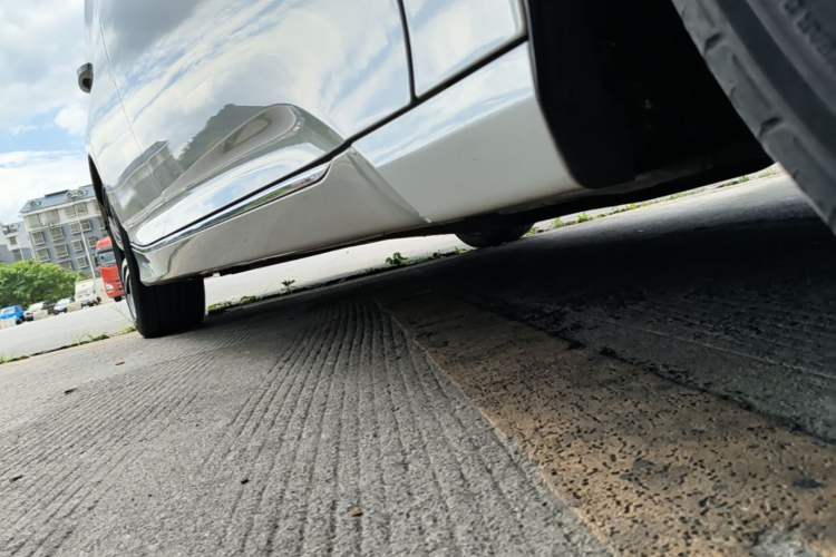 Used Honda Inspire 2022 260TURBO Elite Edition Right Side Sill