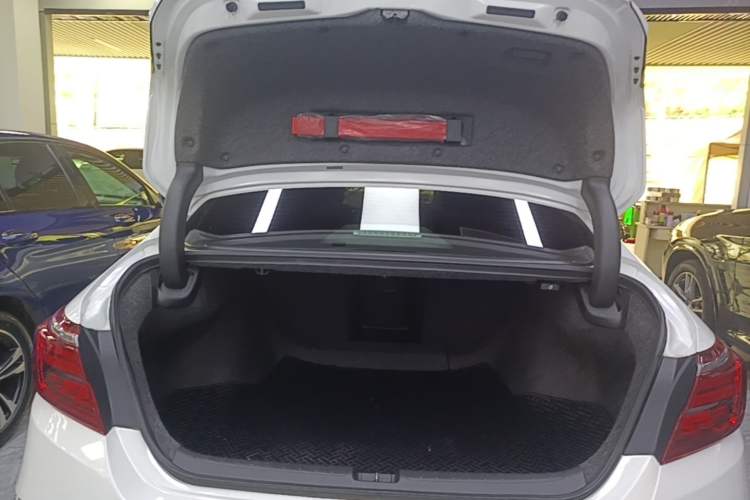 Used Honda Inspire 2022 260TURBO Elegant Edition Trunk