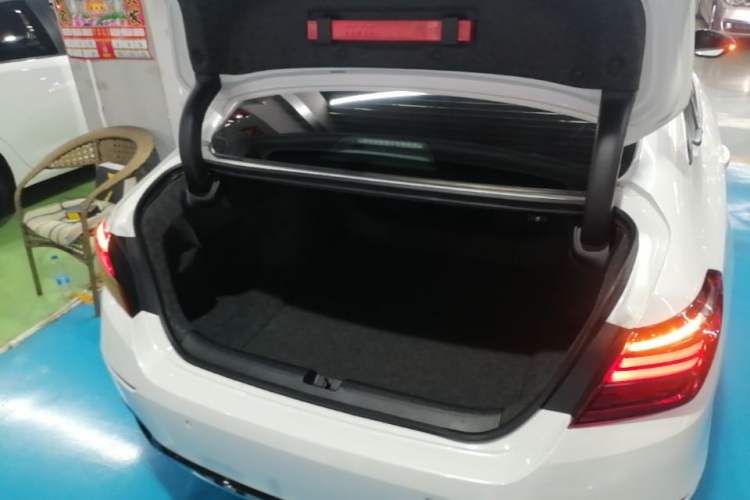 Used Honda Inspire 2022 Lingpai Hybrid 2.0L Pure Elegant Edition Trunk
