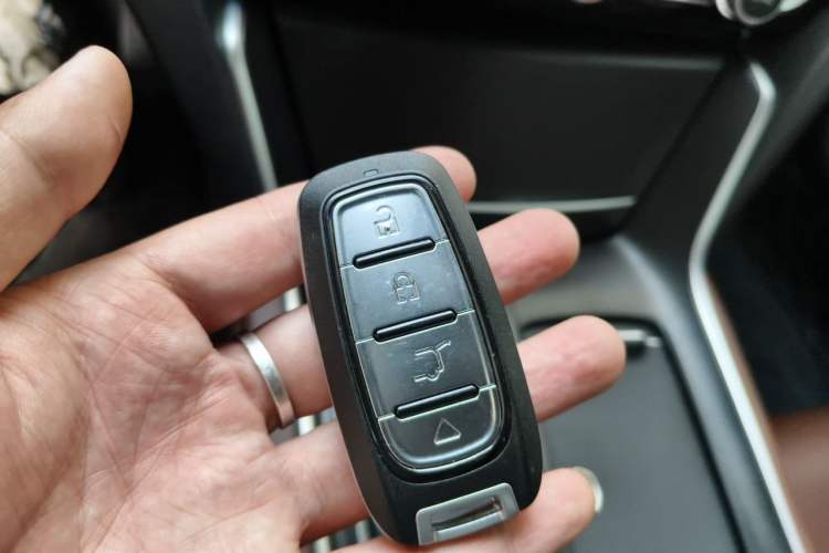 Used Honda Inspire 2022 Lingpai Hybrid 2.0L Pure Elegant Edition Vehicle Key
