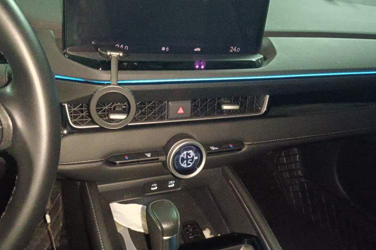 Used Honda Inspire 2023 260TURBO Elegant Edition Audio And AC Panel