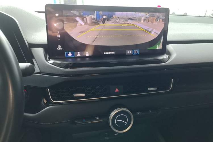 Used Honda Inspire 2023 260TURBO Deluxe Edition Audio And AC Panel