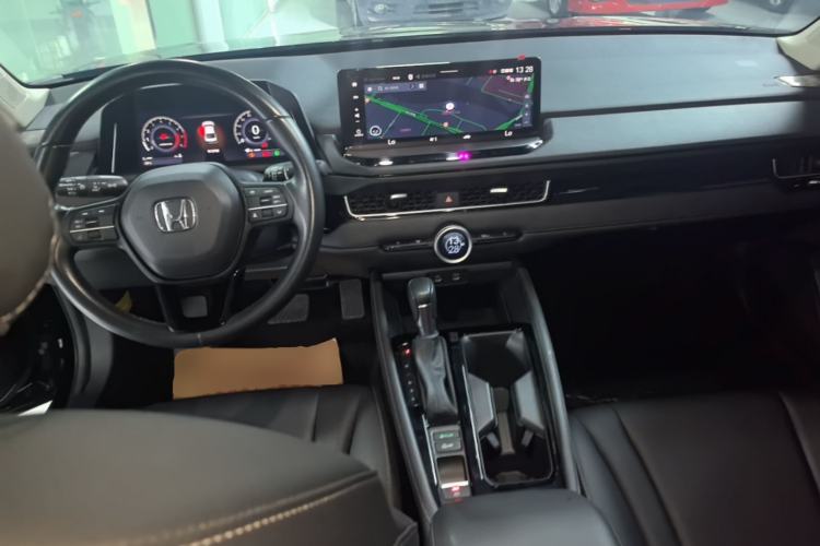 Used Honda Inspire 2023 260TURBO Deluxe Edition Center Console
