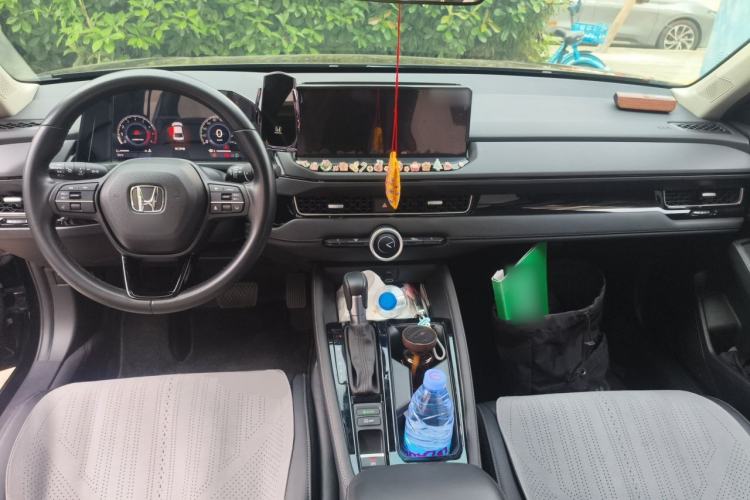 Used Honda Inspire 2023 260TURBO Deluxe Edition Center Console