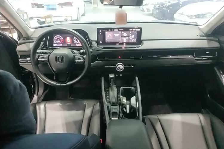 Used Honda Inspire 2023 260TURBO Deluxe Edition Center Console