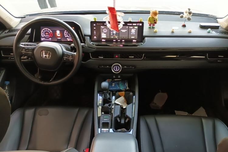 Used Honda Inspire 2023 260TURBO Deluxe Edition Center Console
