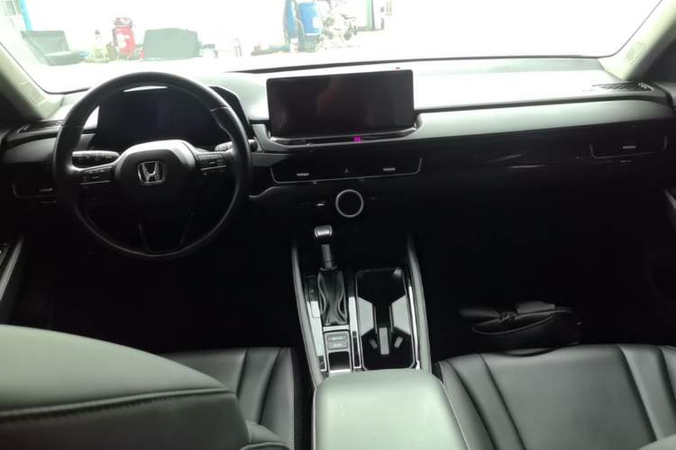 Used Honda Inspire 2023 260TURBO Deluxe Edition Center Console