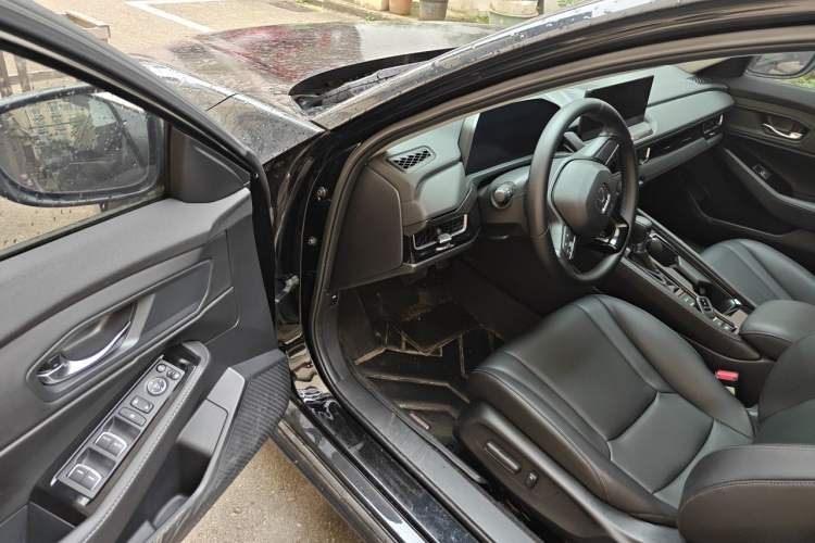 Used Honda Inspire 2023 260TURBO Elegant Edition Driver Seat