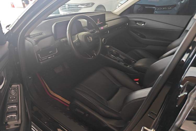 Used Honda Inspire 2023 260TURBO Elegant Edition Driver Seat