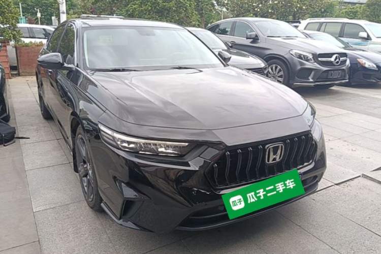 Used Honda Inspire 2023 260TURBO Elegant Edition Front Right 45 Deg