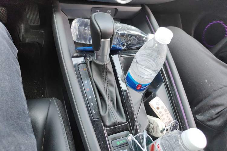 Used Honda Inspire 2023 260TURBO Deluxe Edition Gear Lever