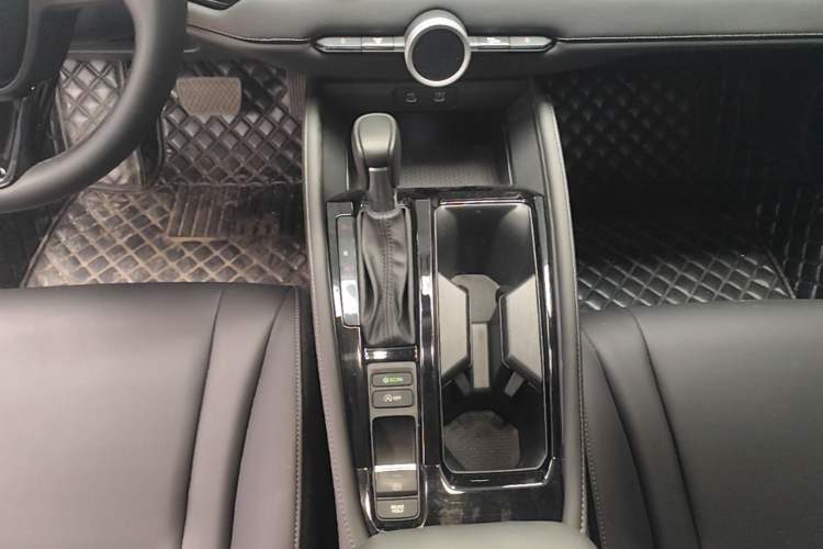 Used Honda Inspire 2023 260TURBO Elegant Edition Gear Lever
