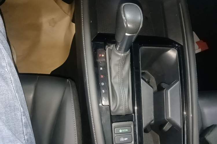 Used Honda Inspire 2023 260TURBO Elegant Edition Gear Lever