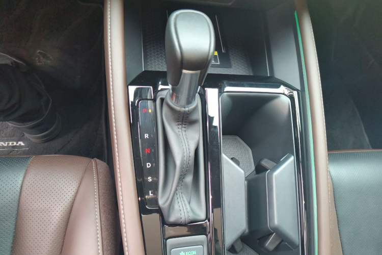 Used Honda Inspire 2023 260TURBO Elite Edition Gear Lever