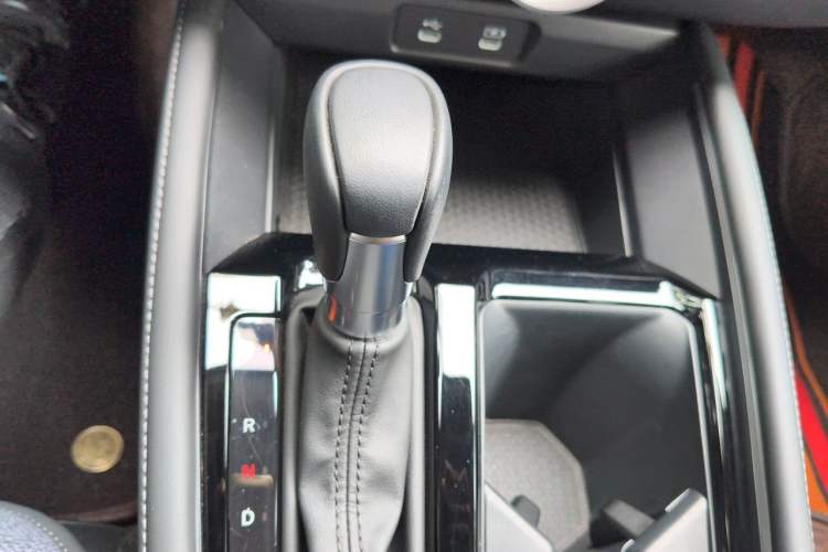 Used Honda Inspire 2023 260TURBO Elegant Edition Gear Lever
