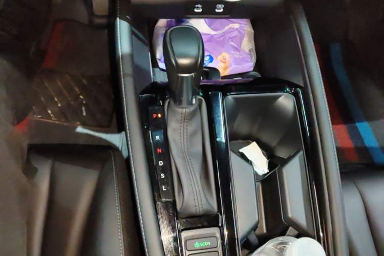 Used Honda Inspire 2023 260TURBO Deluxe Edition Gear Lever