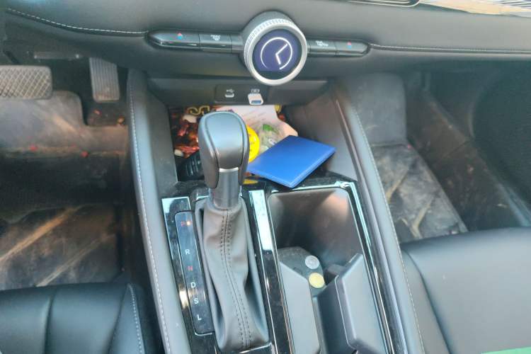 Used Honda Inspire 2023 260TURBO Deluxe Edition Gear Lever