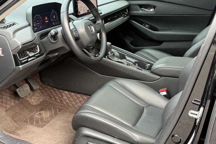 Used Honda Inspire 2023 260TURBO Elegant Edition Interior 1