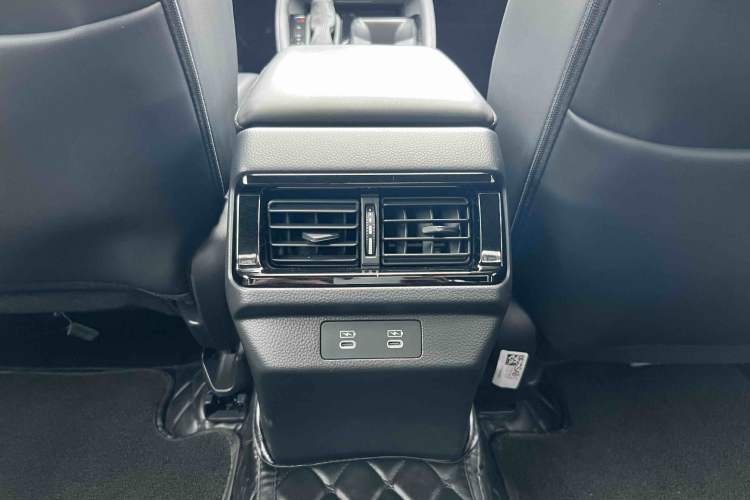 Used Honda Inspire 2023 260TURBO Deluxe Edition Interior 11