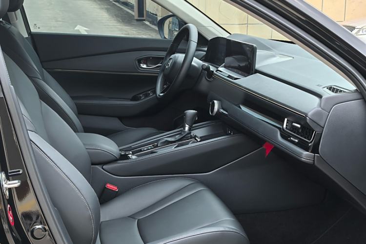 Used Honda Inspire 2023 260TURBO Elegant Edition Interior 2