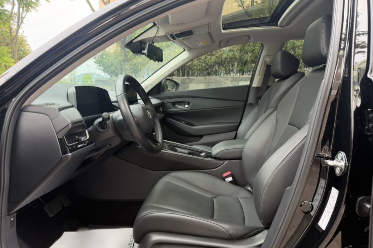 Used Honda Inspire 2023 260TURBO Deluxe Edition Interior 2