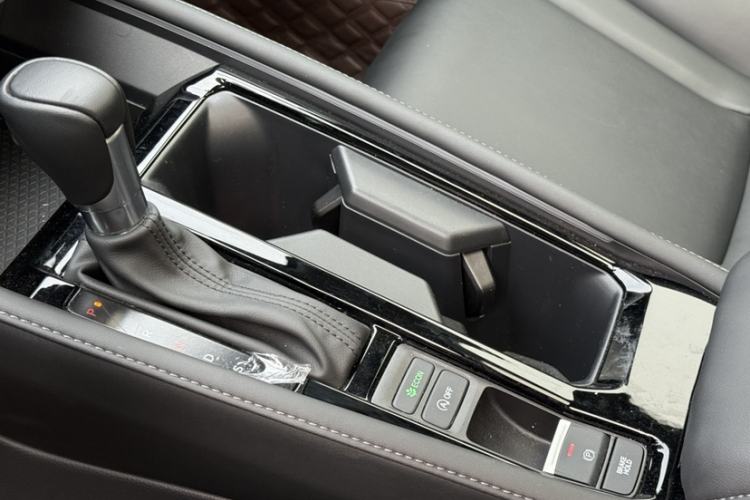 Used Honda Inspire 2023 260TURBO Elegant Edition Interior 3