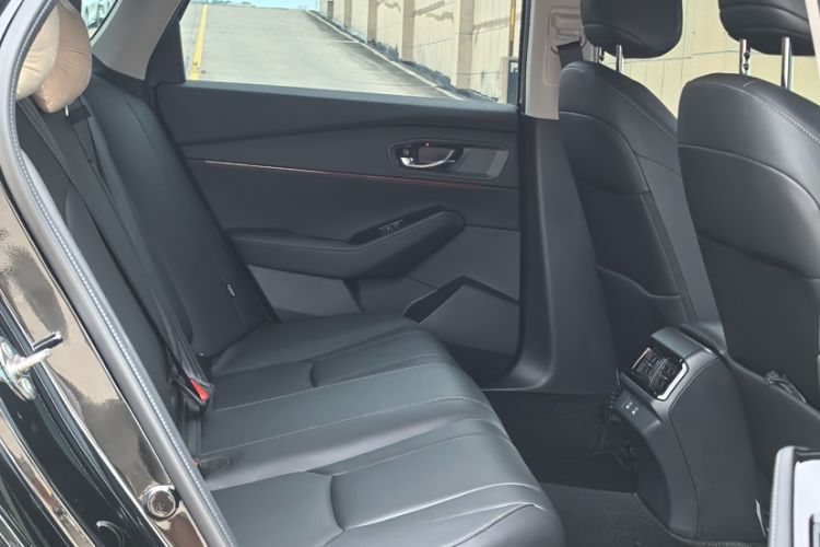 Used Honda Inspire 2023 260TURBO Elegant Edition Interior 3