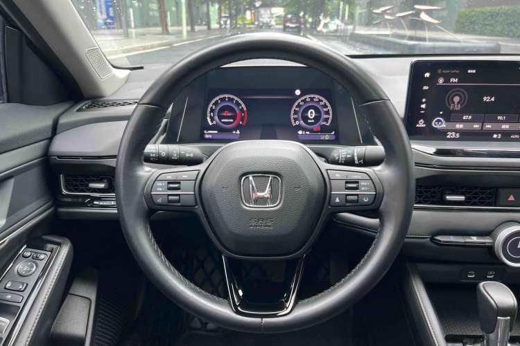 Used Honda Inspire 2023 260TURBO Deluxe Edition Interior 9
